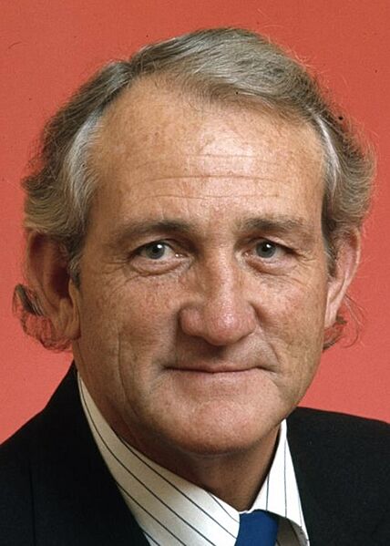 Tom Uren 1974 (cropped)