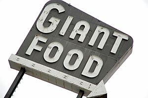 Vintage Giant Food sign