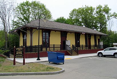 Bedford Depot from the north, May 2015.JPG