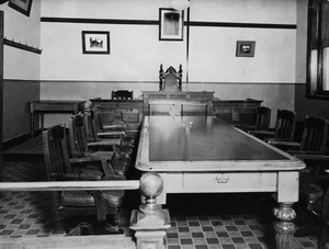 Council chambers inside the Warwick Town Hall, 1935f