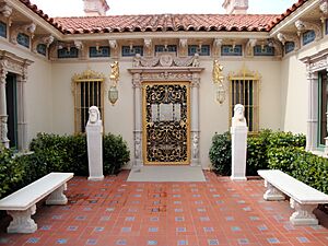 DSC27436, Hearst Castle, San Simeon, California, USA (4881268756)