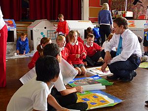 Grant Shapps meets Essendon's junior architects with designs on their village