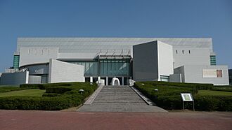 Miyazaki Prefectural Art Museum.jpg