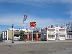 Old-fashioned Phillips 66 station in Bassett
