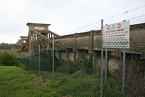Sewer-aqueduct-geelong