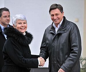 Srečanje predsednice Vlade Republike Hrvaške Jadranke Kosor in predsednika Vlade RS Boruta Pahorja ob njenem prihodu v Kranjsko goro 2010-01-13 (2)