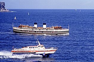 Sydney Ferry SOUTH STEYNE & Hydrofoil DEE WHY passing North Head 13 Jan 1970