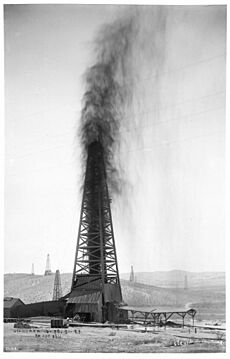 Taft oil well blow-out in Kern County, ca. 1920 (CHS-2498)