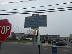 Tryon Hall (Massapequa Pk) HM; Facing East