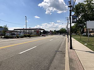 2018-07-20 11 47 04 View south along Bergen County Route 505 (Livingston Street) between Pegasus Avenue and Henmarken Drive in Northvale, Bergen County, New Jersey