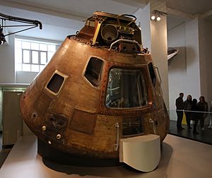 Apollo 10 comand module science museum