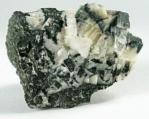 Berzelianite, Calcite-361052