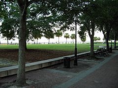 Charleston-SC-Waterfront-Park-lawn