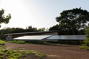 Comoé Researchstation Lab and solar panels