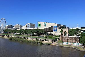 Cultural forecourt from Victoria Bridge (2015)