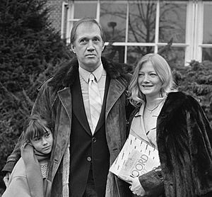 David Carradine with family in 1987