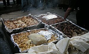 Hangi prepare (cropped)