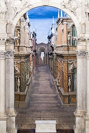 Interior of Teatro Olimpico (Vicenza)- Scaenae frons close-up - La porta regia