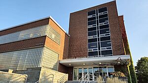 Menschel Media Center, Watson Hall, Syracuse University 01b
