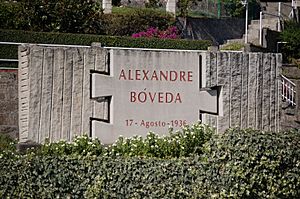 Monumento Alexandre Bóveda A Caeira