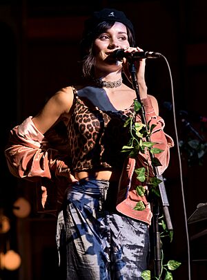 Nina Nesbitt at The Peppermint Club 04