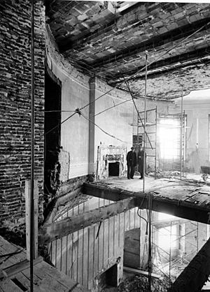 Second Floor Oval Study above Blue Room during the White House Renovation-03-09-1950