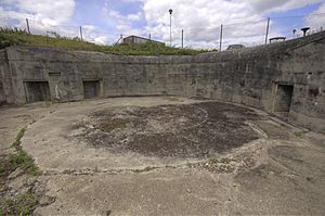Slough Fort left wing battery