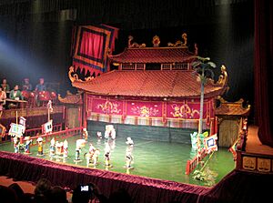 Thang Long Water Puppet Theatre2 cropped