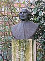 The John Hunter Bust, Lincoln's Inn Fields - London. (cropped).jpg