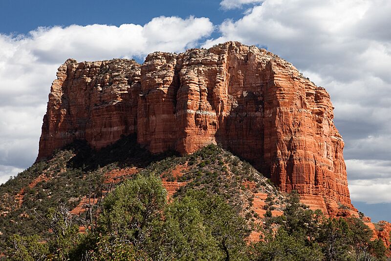 Courthouse butte (cropped)