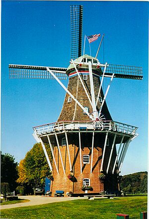 DeZwaan windmill - Holland MI