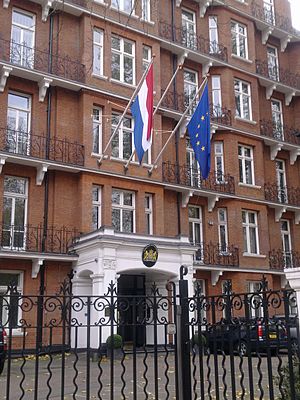 Embassy of Holland in London 1.jpg