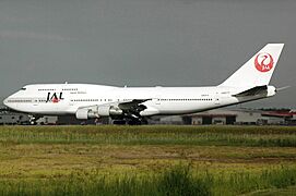 JA8177 Boeing 747-346 Japan Airlines (JAL) (8633634041)
