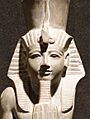 Luxor Museum Statue Ramses VI. 01 (Pschent) (crop2).jpg