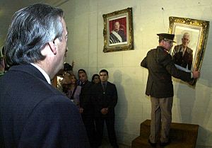 Néstor Kirchner-Retiro Retrato Bignone-Buenos Aires-Marzo 2004