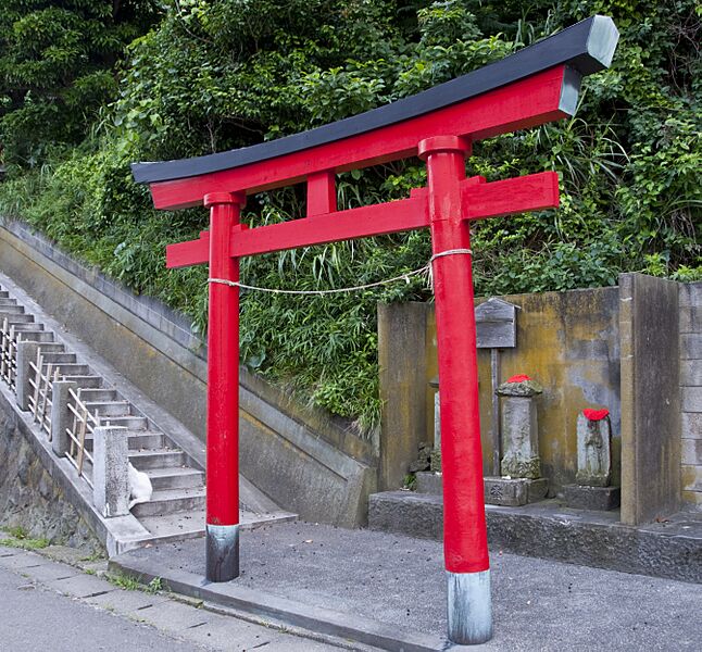 Pentagonal kasagi