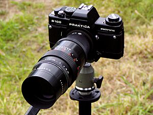 Praktica B100 electronic camera with Pentacon 200mm lens