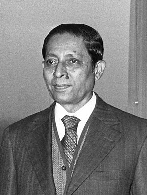 Shamsul Haque Brussels 1979.jpg