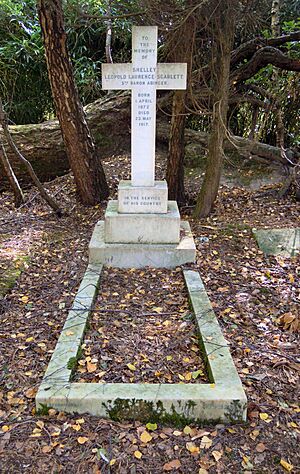 Shelley Scarlett grave Brookwood