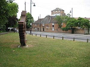 Staines, Former malthouse in Wraysbury Road