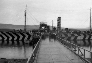 WW1 US NAS Whiddy Island Ireland Ship on Dock.png