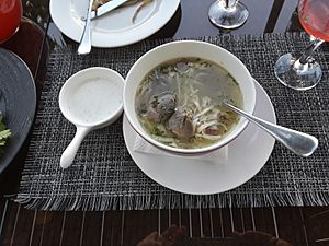 Саксаул Ресторан, naryn soup with horse-meat qazı and noodles.jpg