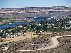 Bridgeport, Washington, with Chief Joseph Dam in the background