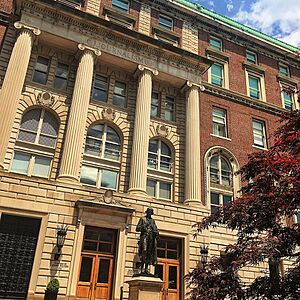 Columbia J-School00