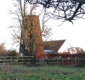 East Harling tower windmill (geograph 2250026)
