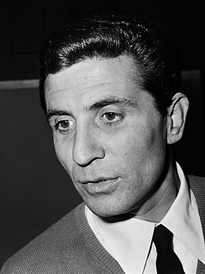 Gilbert Bécaud.jpg