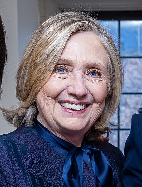 Hillary Clinton 53663493900 o (1)