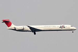 Japan Airlines MD-90-30(JA001D) (4649896528)