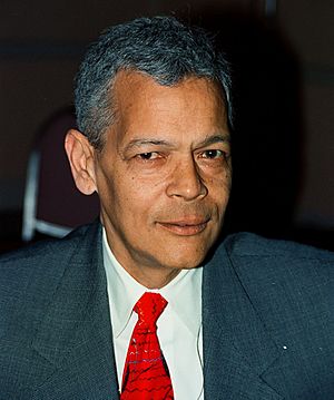 Julian Bond (48591893556).jpg