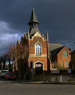 Lea Valley Church, Waltham Abbey - geograph.org.uk - 2773887